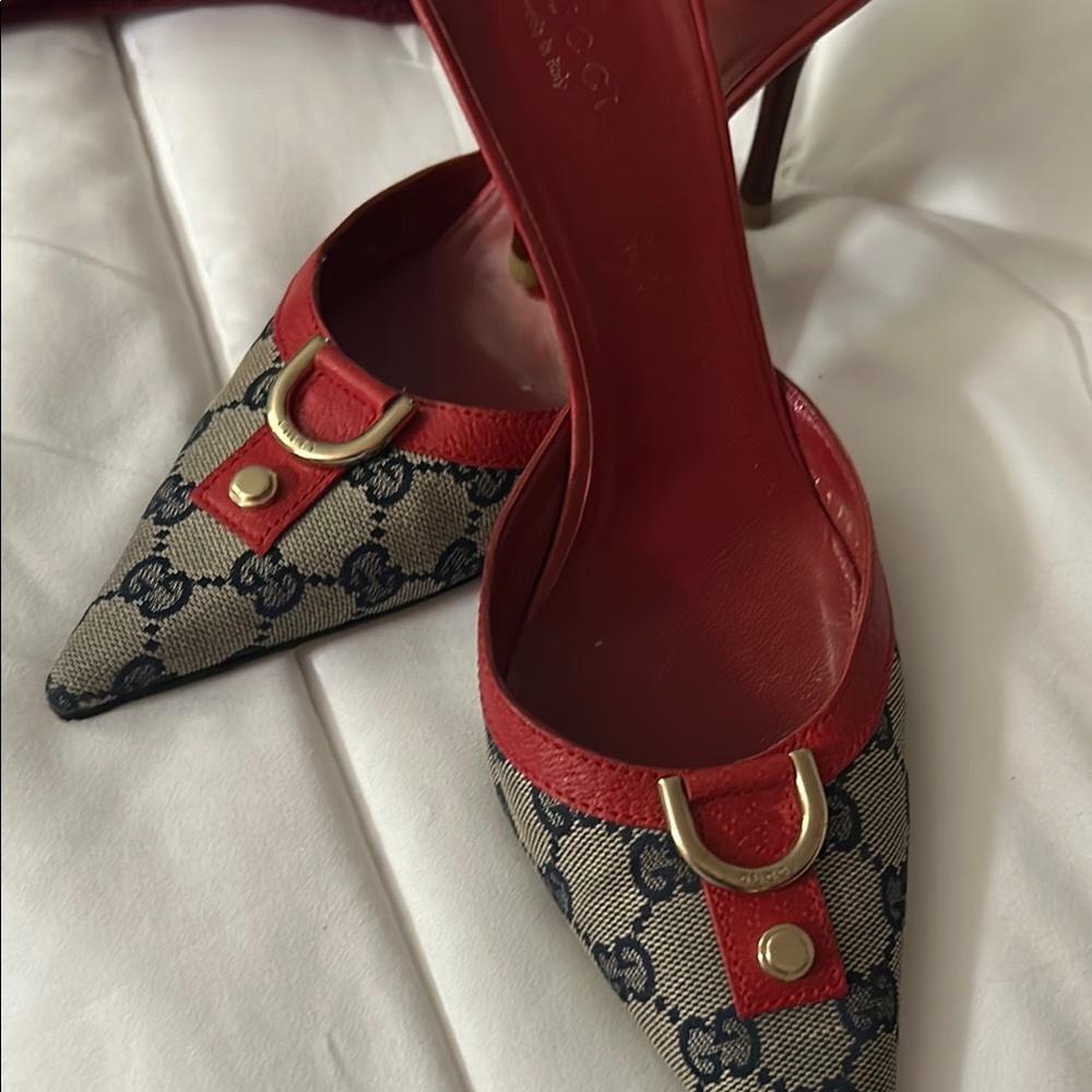 Gucci Red and Cream Designer Heels with Metallic Accents
